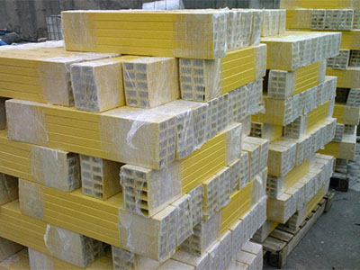 玻璃鋼絕緣橫擔